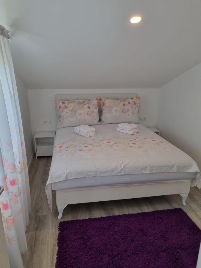 Apartmani Tolj Makarska Exterior foto