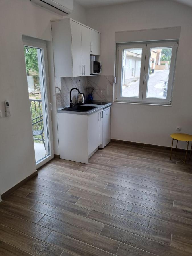 Apartmani Tolj Makarska Exterior foto