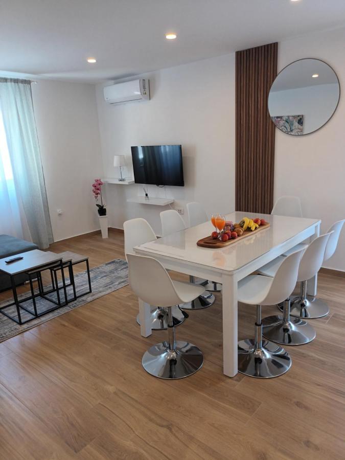 Apartmani Tolj Makarska Exterior foto
