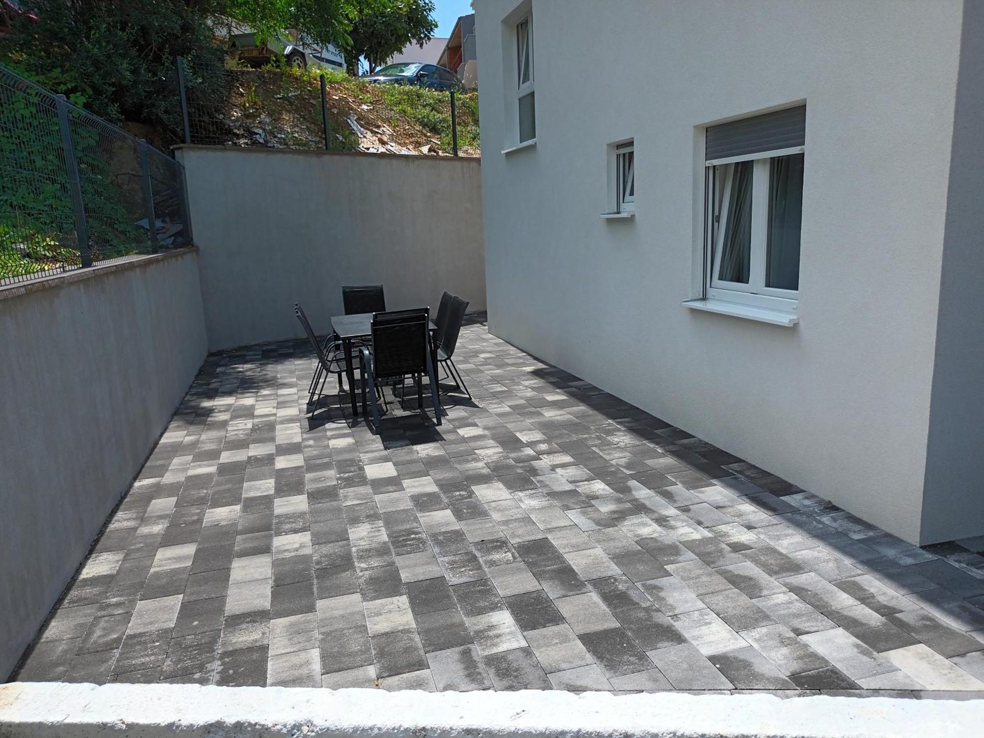 Apartmani Tolj Makarska Exterior foto
