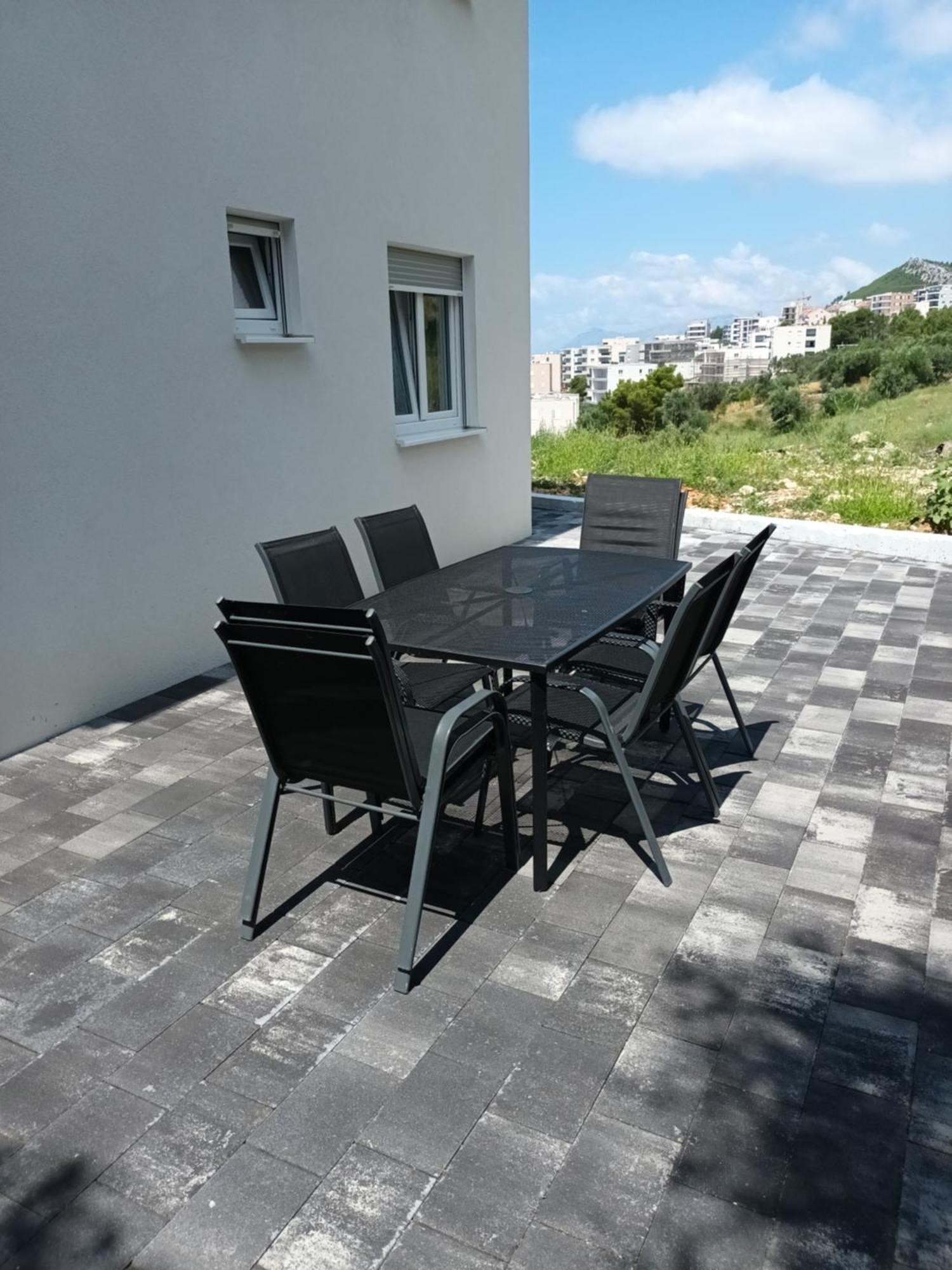 Apartmani Tolj Makarska Exterior foto
